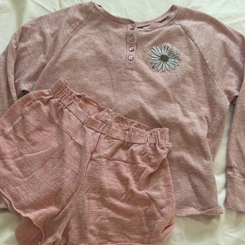 Baby Pink “Love Grows Here” Matching Sleepset